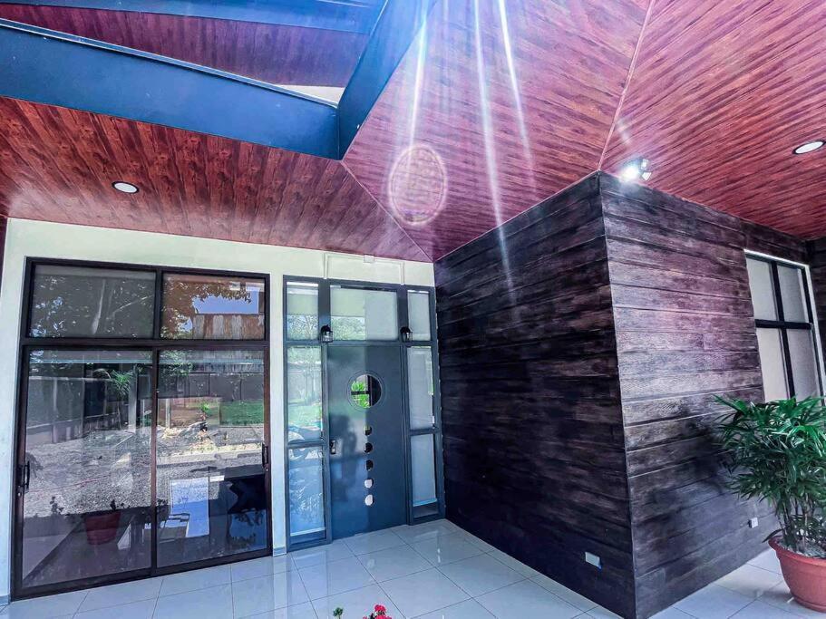 הוילה אוביטה Hector House מראה חיצוני תמונה